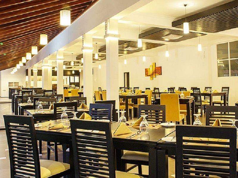 The Covanro Airport Hotel - Katunayake Gampaha Exterior photo