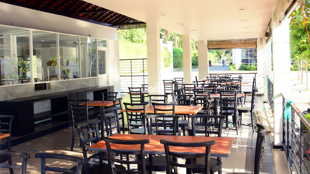 The Covanro Airport Hotel - Katunayake Gampaha Exterior photo