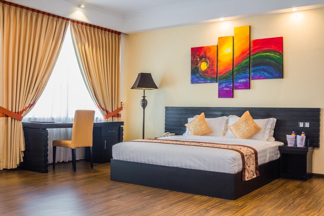 The Covanro Airport Hotel - Katunayake Gampaha Room photo